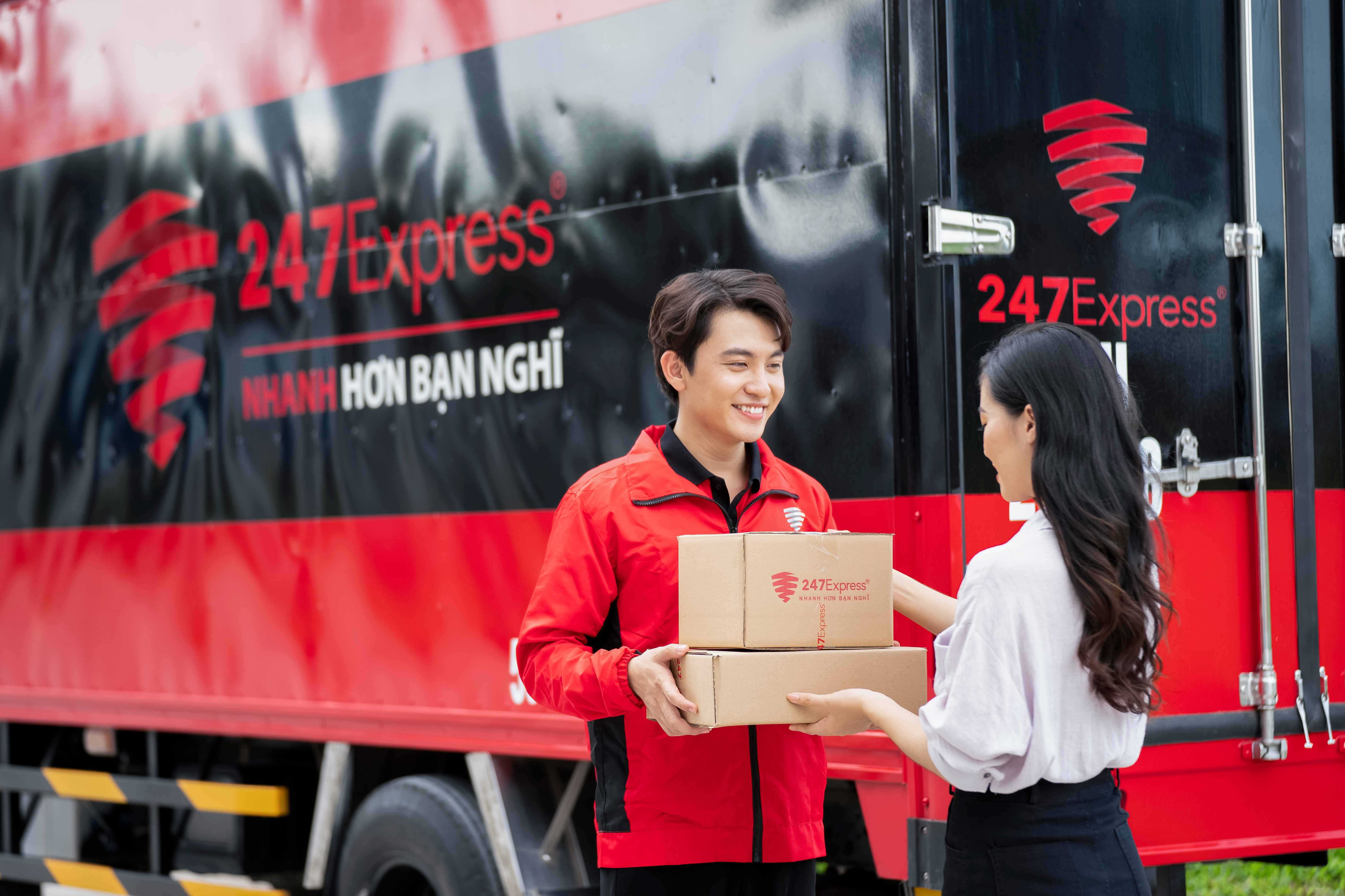 247EXPRESS NĂM THỨ 2 LI&Ecirc;N TIẾP ĐƯỢC VINH DANH TRONG BXH 500 DOANH NGHIỆP TĂNG TRƯỞNG NHANH NHẤT VIỆT NAM
