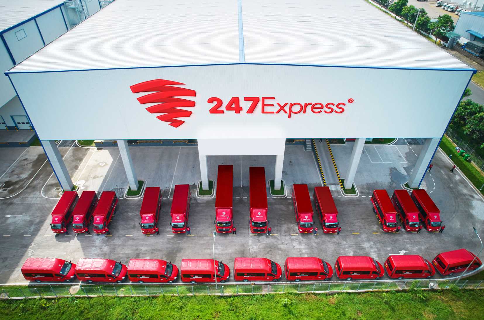 Trung t&acirc;m khai th&aacute;c miền Đ&ocirc;ng của 247Express